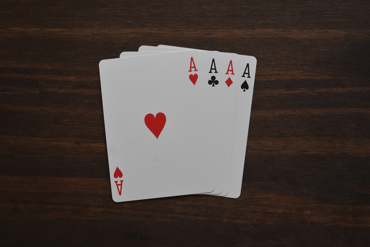 Règles du jeu de cartes "le solitaire"