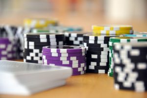 Combien de jetons faut-il pour jouer au poker ?